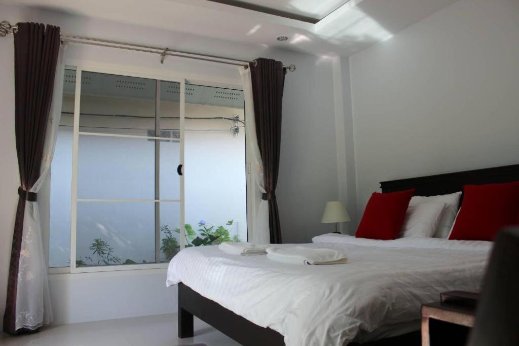 Rommai Rimnaam Resort Ranong Exterior photo
