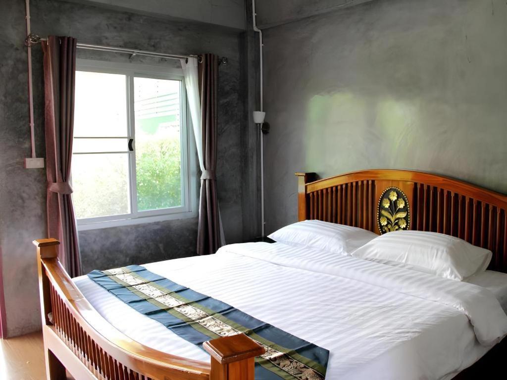 Rommai Rimnaam Resort Ranong Exterior photo