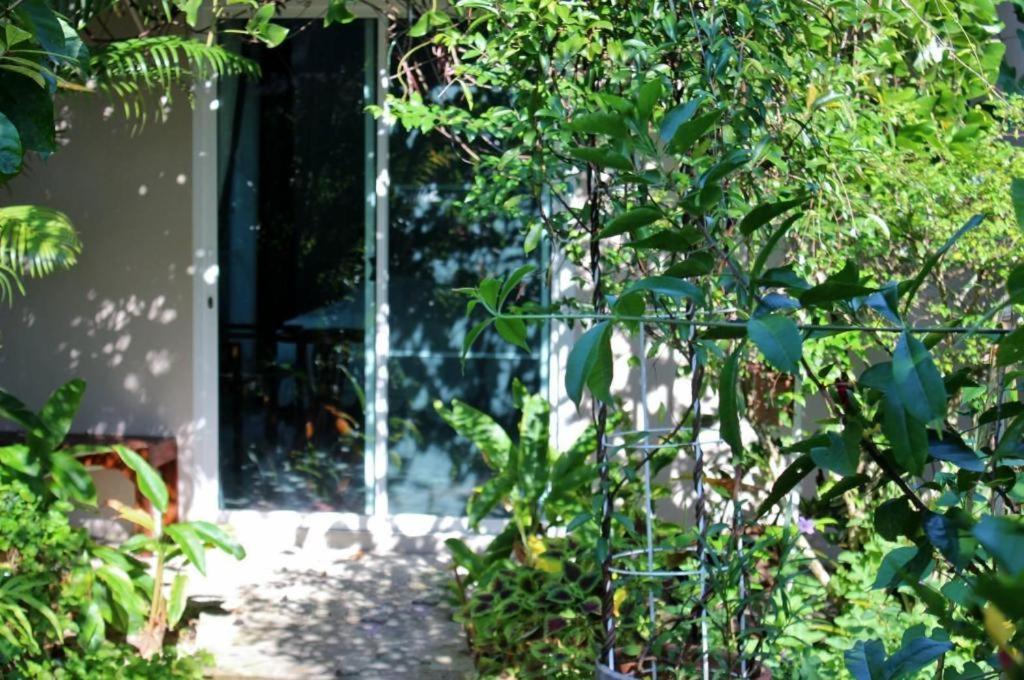 Rommai Rimnaam Resort Ranong Exterior photo